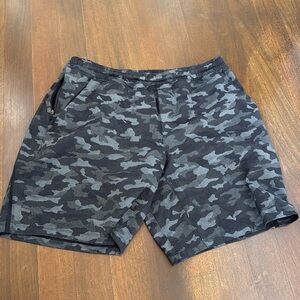 Mens lululemon 9" pace breaker shorts